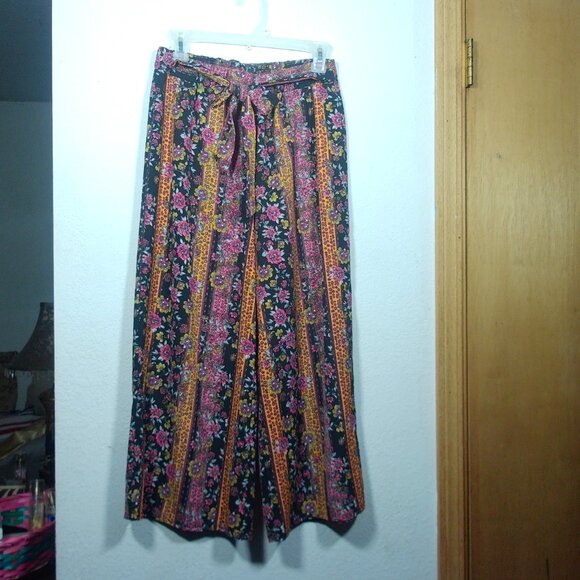 Kristin  Nicole Colorful Floral Harem Style Pants Size: L - Picture 4 of 13